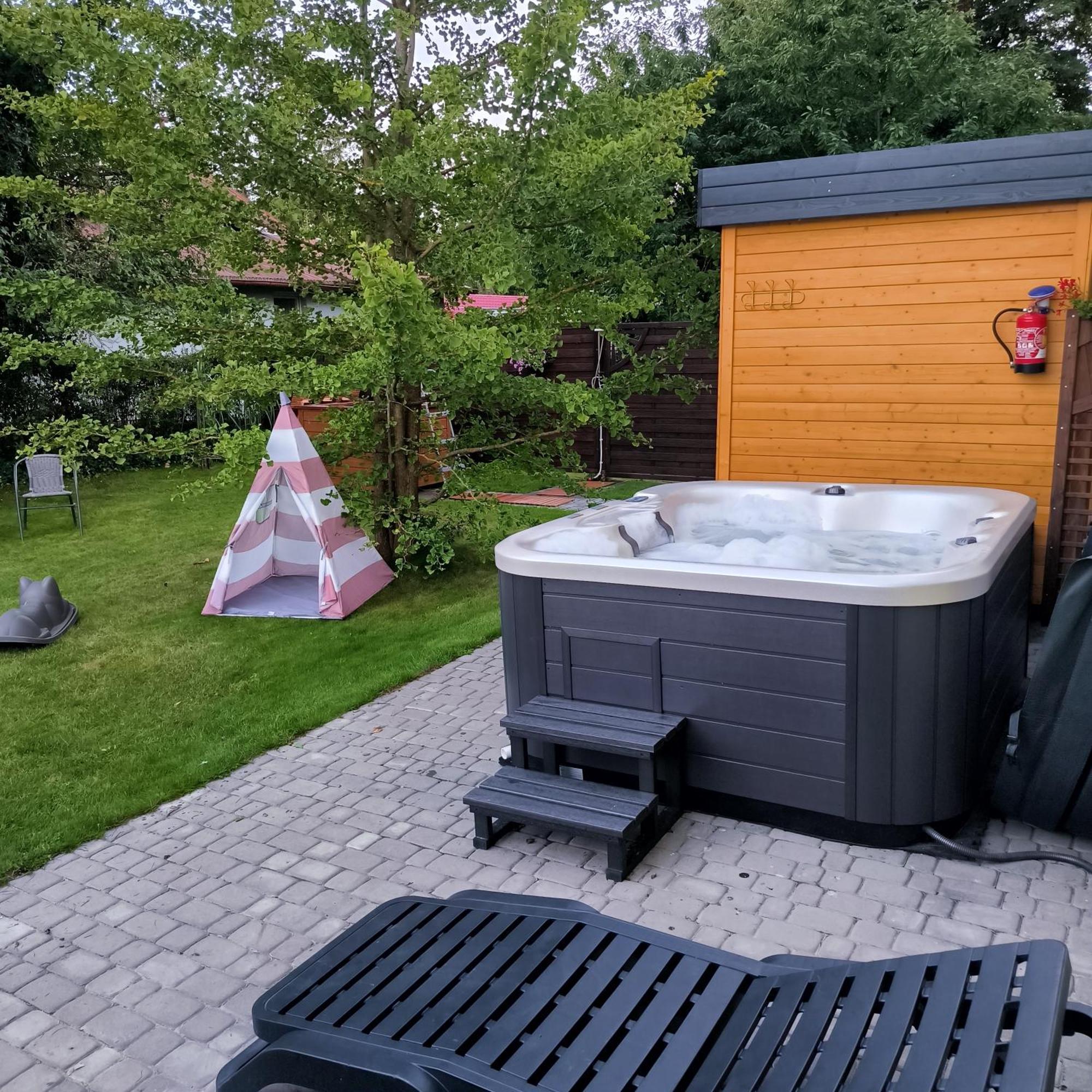 Pokoje Goscinne Jaskolcze Gniazdo Dziwnówek Exteriör bild