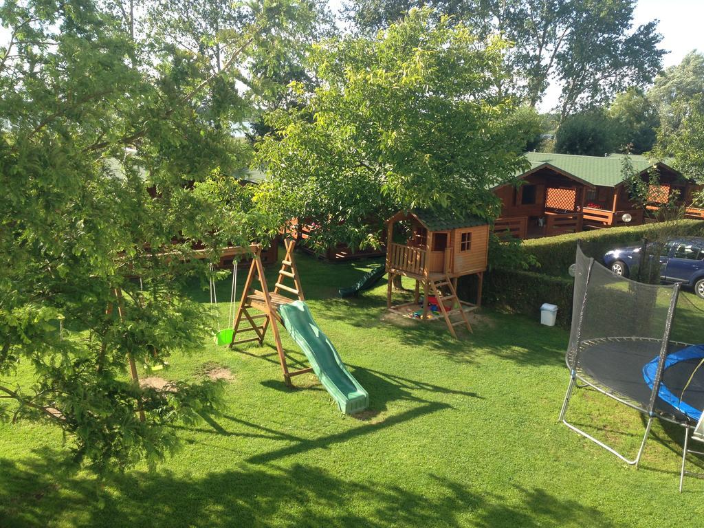 Pokoje Goscinne Jaskolcze Gniazdo Dziwnówek Exteriör bild