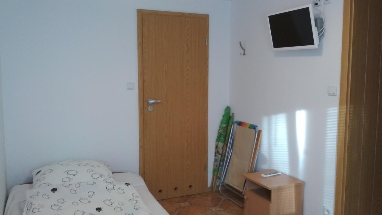 Pokoje Goscinne Jaskolcze Gniazdo Dziwnówek Exteriör bild